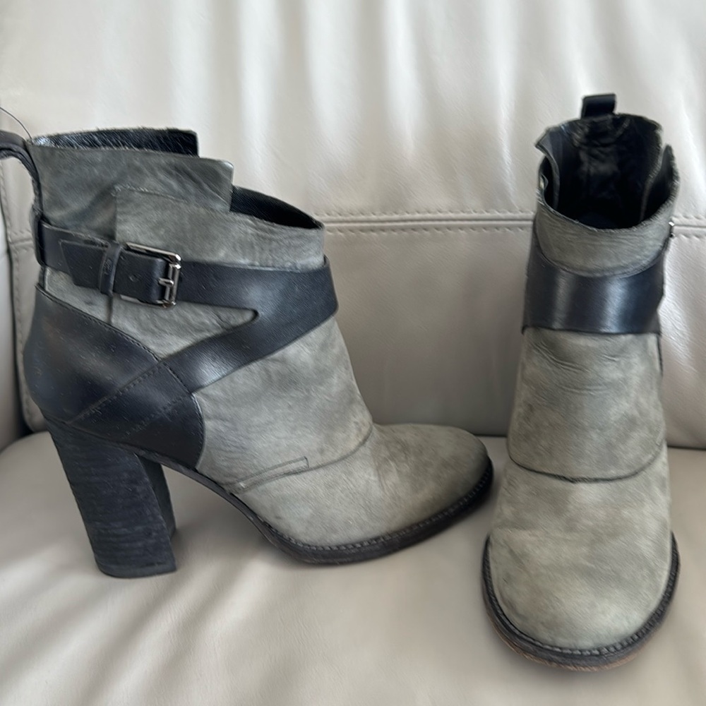 Sigerson Morrison Leather Ankle Boots size 7.5